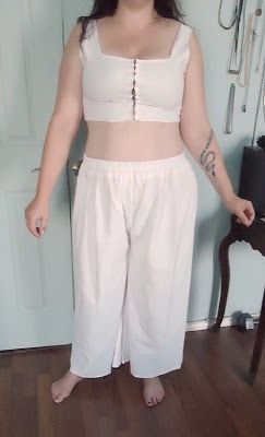 Mady's SCA Sewing Thingy: underwear Viking Garb, Medieval Garb, Medieval Costume, Medieval Outfits, Renaissance Clothing, Historical Clothing, Bra Pattern, Pattern Sewing, Outfits
