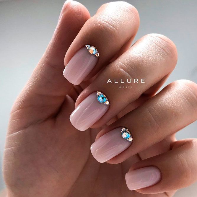 Rhinestone Nails, Bling Nails, Red Nails, Hair And Nails, Nails Prom, Nail Shapes Squoval, Squoval Nails, Classy Nails, Cute Nails
