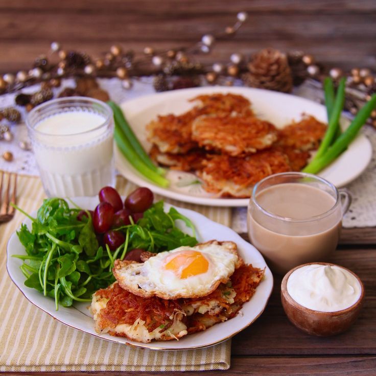 #ad The Crispiest Potato Cakes have a creamy mashed potato center. My mashed potatoes are seasoned to perfection with @realcalifmilk Dairy - butter, buttermilk & cheddar cheese. I use #RealCaliforniaMilk products because they are made with sustainably sourced milk from California dairy families, and I know when I see that seal I am getting pure quality. These creamy mashed potatoes get a crispy hash brown crust and are fried to a crisp. #MorningsMeanMore Hello Holiday breakfast!!! Seasoned Potatoes, Crispy Potatoes, Creamy Mashed Potatoes, Thanksgiving Breakfast, Holiday Breakfast, Better Breakfast, Breakfast Time, Cook Up A Storm, Potato Cakes