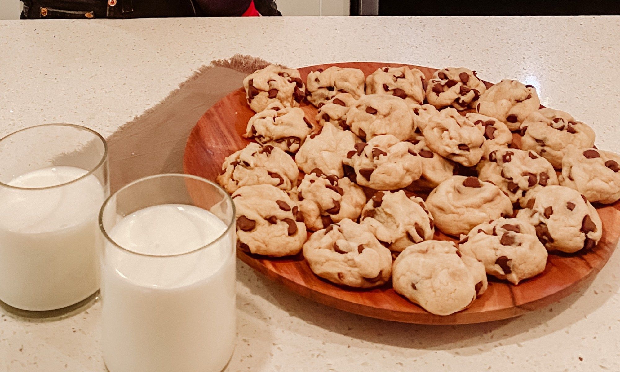Jessie James Decker's Chocolate Chip Cookies Studio Jessie James Decker's Chocolate Chip Cookies Studio