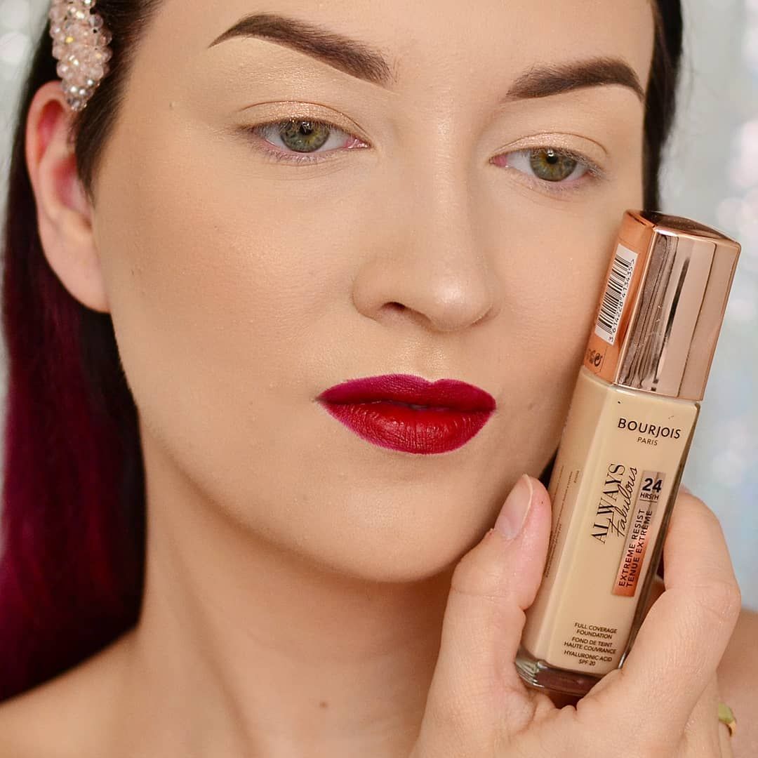 Top 10 Powders Face Makeup Products That You Must Have Loose Powder top-10-powders-face-makeup-products-that-you-must-have-loose-powder