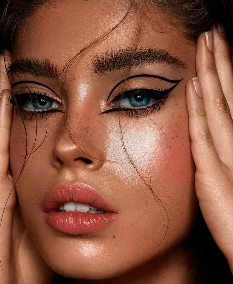 about love in makeup by love on We Heart It - ♡ | @_nikoletalj_ | | -Image about love in make