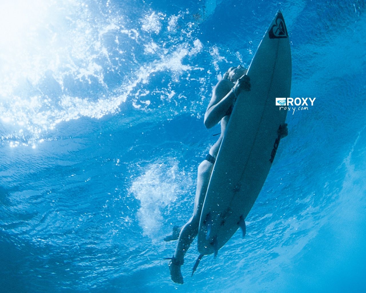 Underwater Duckdive Surfer Female Roxy Surf Surfing Surfer Underwater Duckdive Surfer Female Roxy Surf Surfing Surfer