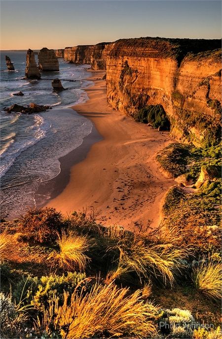 Complete Guide To The 12 Apostles On The Great Ocean Road Best Tours And How To Visit The Twelve Apost Oceania Travel Australia Travel Guide Australian Travel