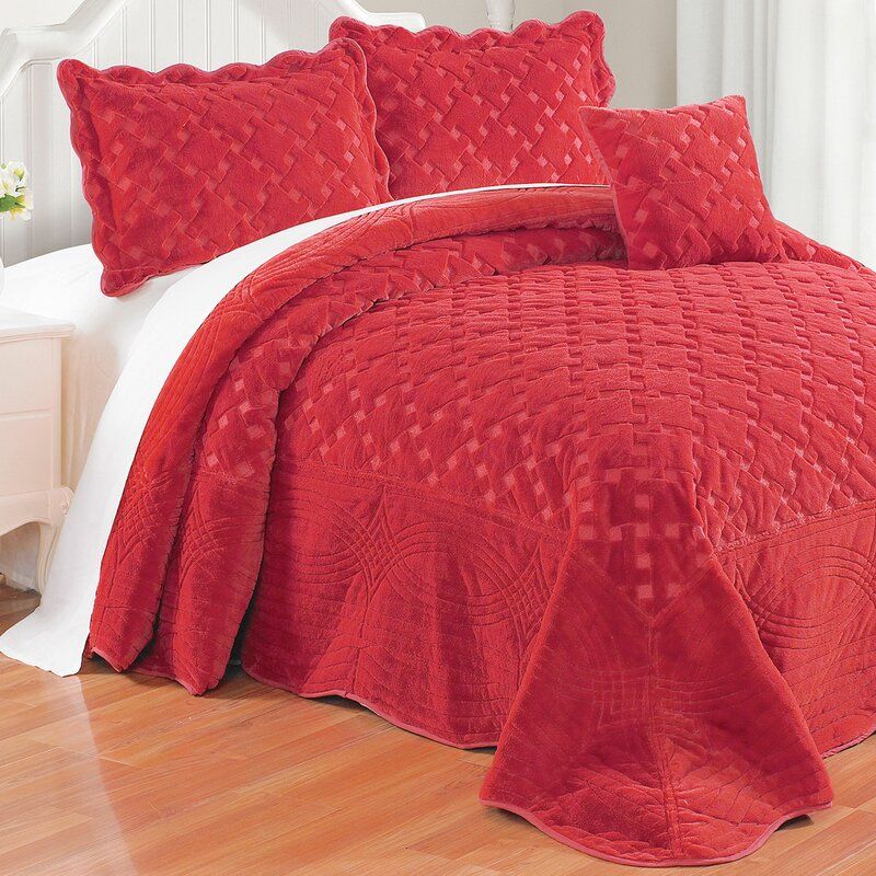 Emmylou Oversized Sipescoverlet Set In 2020 Bedspread Set Bed Spreads Darby Home Co