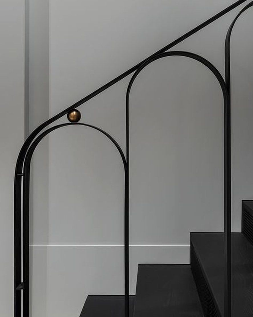 Sena Zırıh on Instagram: “Detaylarda buluşalım postuu🤩✨ #merdivenkorkuluğu #ferforje #sıcakdemir #elsanatları #istanbul” Stair Railing Design, Stair Handrail, Staircase Railings, Staircases, Handrails, Railing Ideas, Home Interior Design, House Interior, Interior Decorating