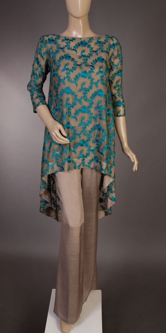 Eid Collection 2020 , All the latest New Eid embroidered Lawn ... Best Pakistani designer's Summer Eid Dress, Eid Collection designer dress designs #eidcollection #eid #designer #fashionandarts Pakistani Fashion Party Wear, Pakistani Dresses Casual, Pakistani Dress Design, Eid Dresses Pakistani 2020, Pakistani Designers, Fancy Dress Design, Stylish Dress Designs, Designs For Dresses, Latest Dress Design