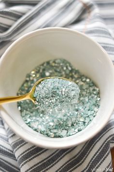 Broken Glass Crafts, Broken Glass Art, Sea Glass Crafts, Shattered Glass, Sea Glass Art, Mosaic Glass, Aqua Glass, Glitter Decor, Glitter Art