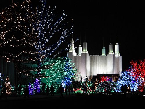 i want this mormon temple light show http www dancamacho com mormon temple dc christmas lights