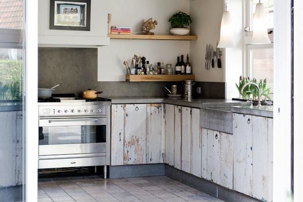 Gorgeous Kitchen Designed And Produced By Piet Jan Van Den Kommer Styling Melanie Stuifbergen Placard Cuisine Cuisines Maison Armoires De Cuisine Sur Mesure
