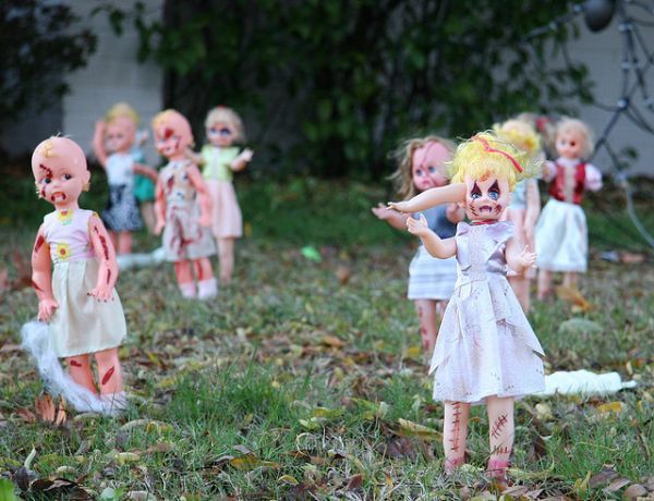 Scary Decorations Diy Yard Buscar Con Google Scary Decorations Diy Yard Buscar Con Google