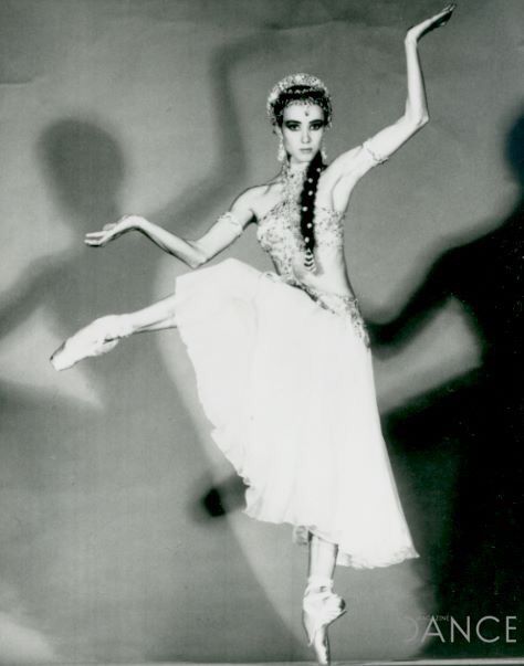 Sylvie Guillem Nikiya バレエフォト バレエダンサー ダンサー Sylvie Guillem Nikiya バレエフォト バレエダンサー ダンサー