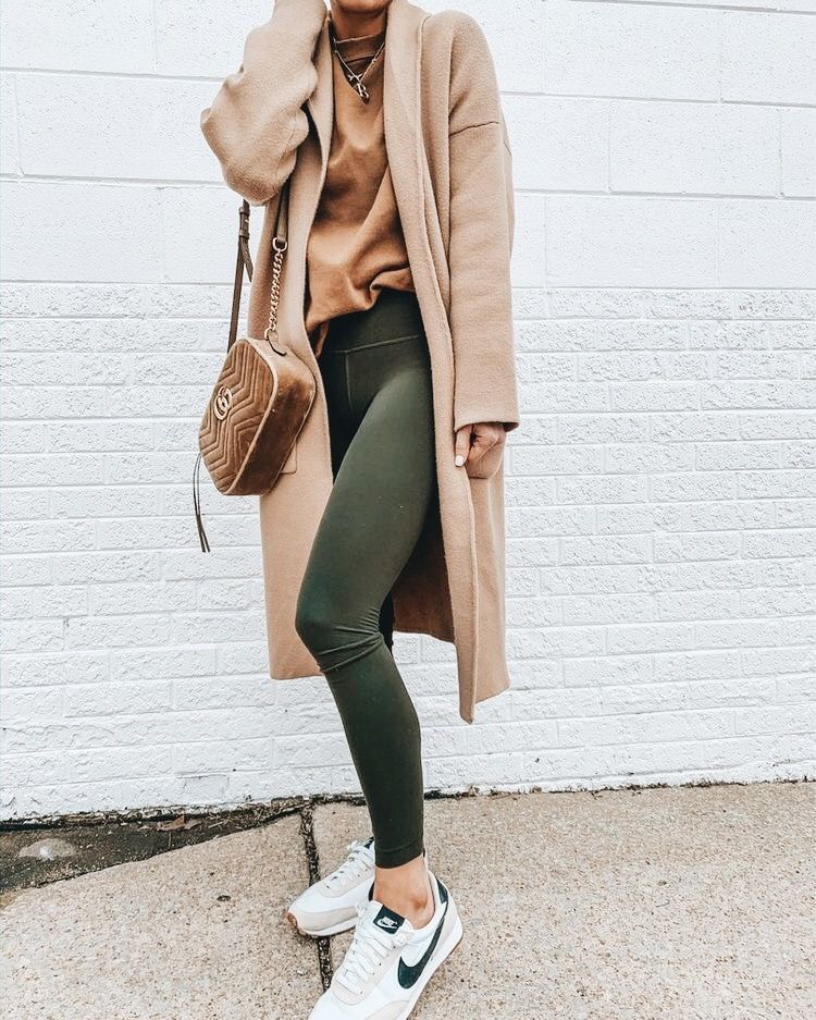 outfits with dark green leggings