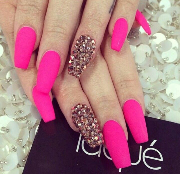 41 Elegant Nail Designs With Rhinestones Stayglam Nails Design With Rhinestones Simple Acrylic Nails Pink Acrylic Nails