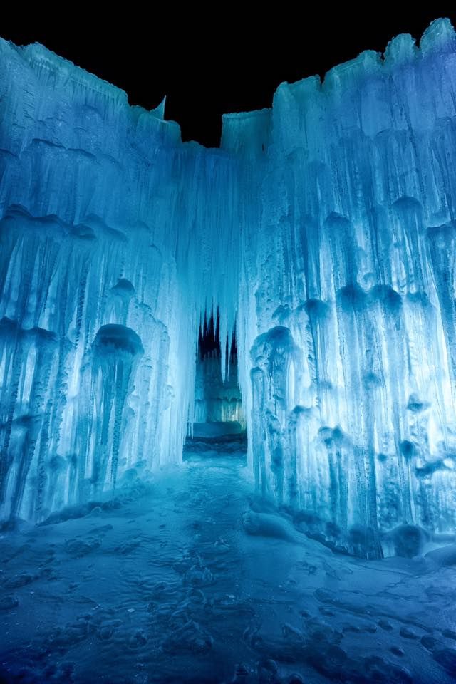 The Lincoln Ice Castles In New Hampshire Are Straight From A Fairy Tale Places To See, Places To Travel, Beautiful World, Beautiful Places, Ice Hotel, New England States, Ice Sculptures, Snow And Ice, Snow Queen