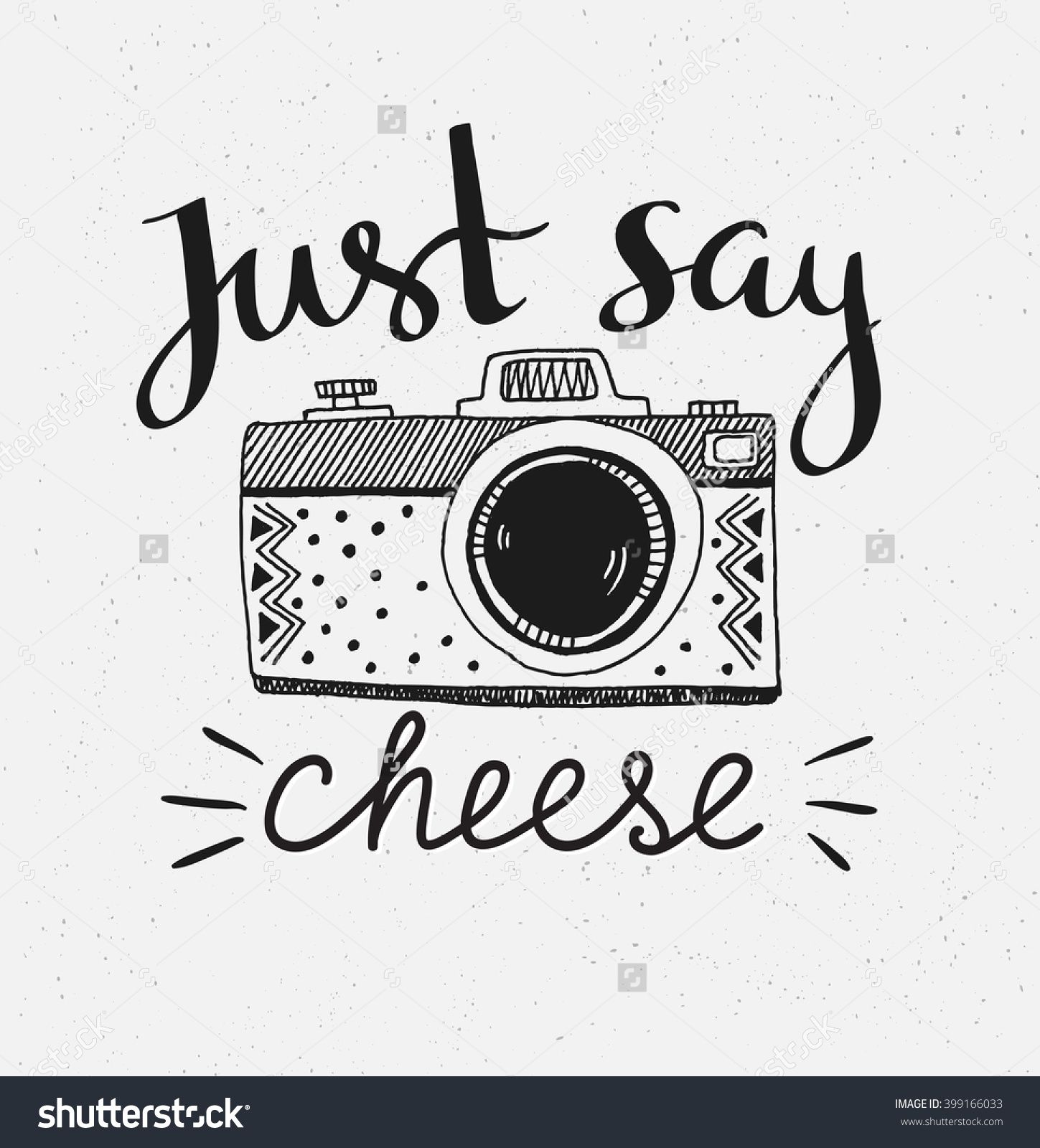 Retro photo camera with stylish lettering - Just say cheese. Vector hand drawn illustration. Print for your t-shirt design. Calligraphy Quotes Doodles, Doodle Quotes, Hand Lettering Quotes, Hand Drawn Lettering, Art Drawings Sketches Simple, Doodle Drawings, Easy Drawings, Camera Drawing, Camera Art