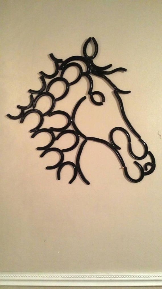 Horseshoe Horse Head Wall Sculpture By Cowboyshorseshoes On Etsy Arte De Herradura Artesanias Metálicas Decoracion Marcos De Fotos