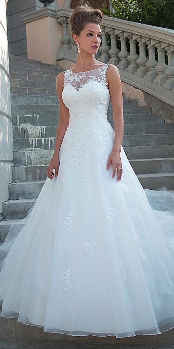 Chic tulle scoop neckline natural waistline a-line wedding dress with lace appliqués source by liepk