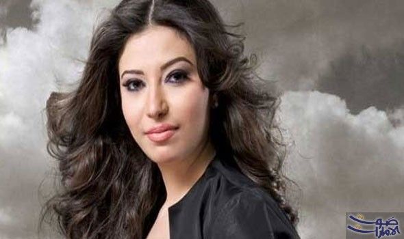 غادة رجب تعل مت من والدها الغناء وتهوى كشفت المطربة الشابة غادة رجب عن سعادتها بالعمل مع الفنان الكبير محمد صبحي في المس Hair Styles Beauty Long Hair Styles