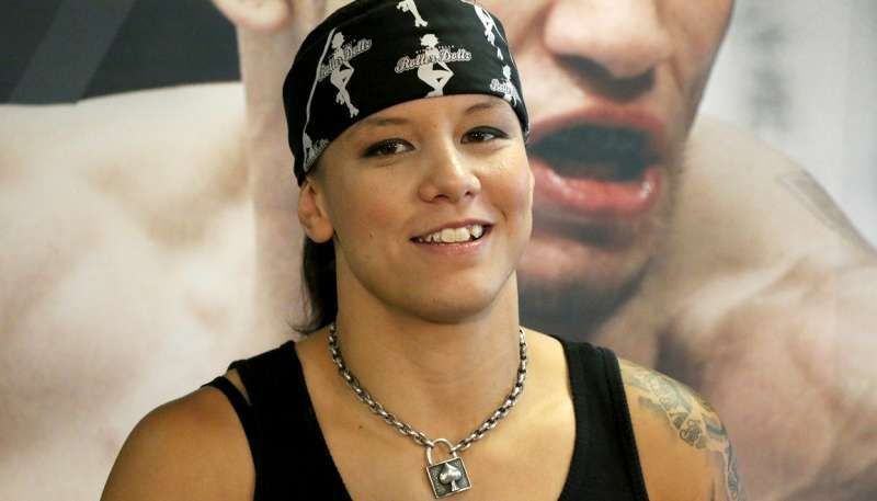 Shayna Baszler Officially Signs with WWE! - RumblingRumors