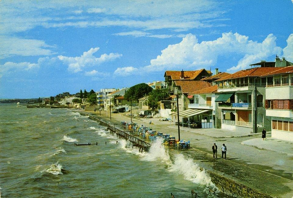 Bir Istanbul Hayali On Twitter Historical Pictures Istanbul Mansions