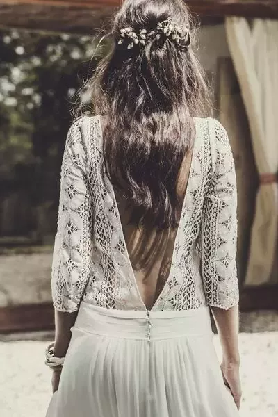 peinados de novia: cabello suelto con flores | vestidos novia