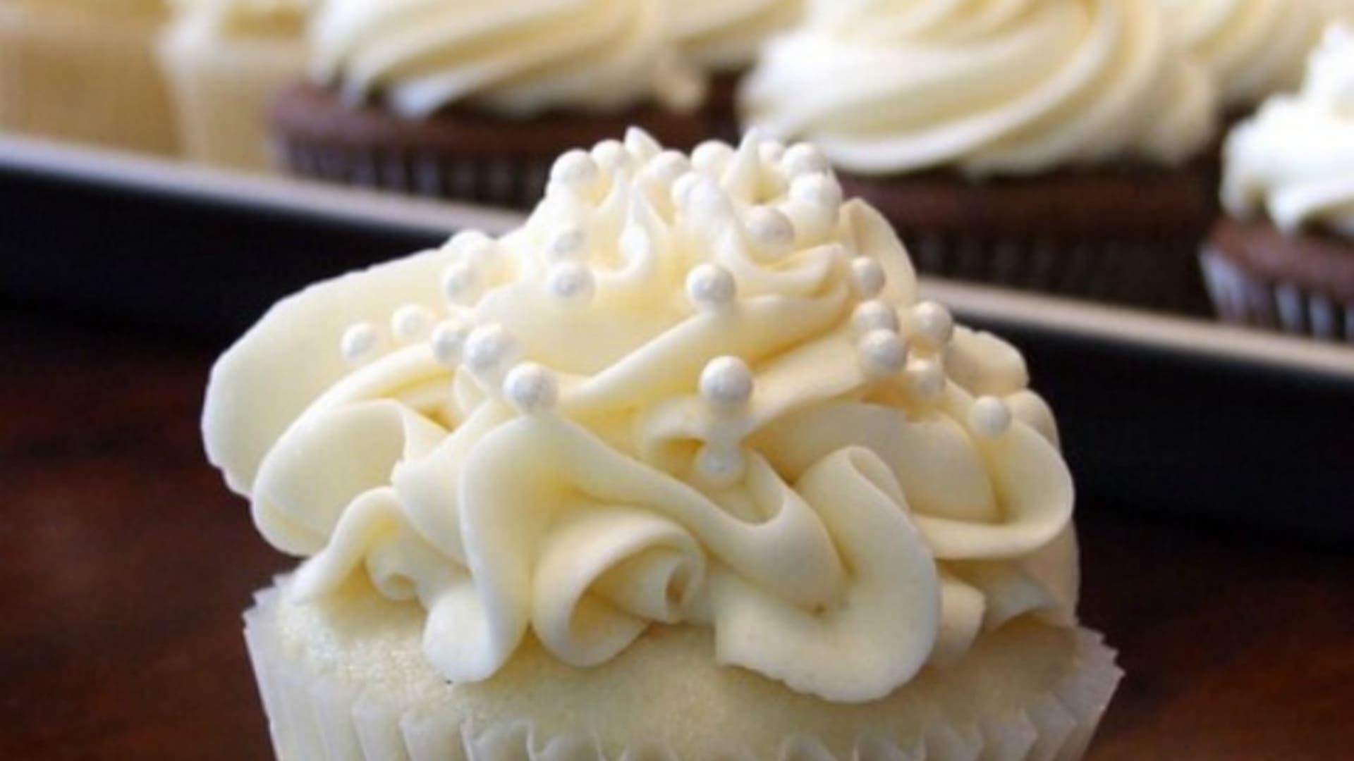 White Wedding Cake Cupcakes Recipe Wedding Cakes With Cupcakes