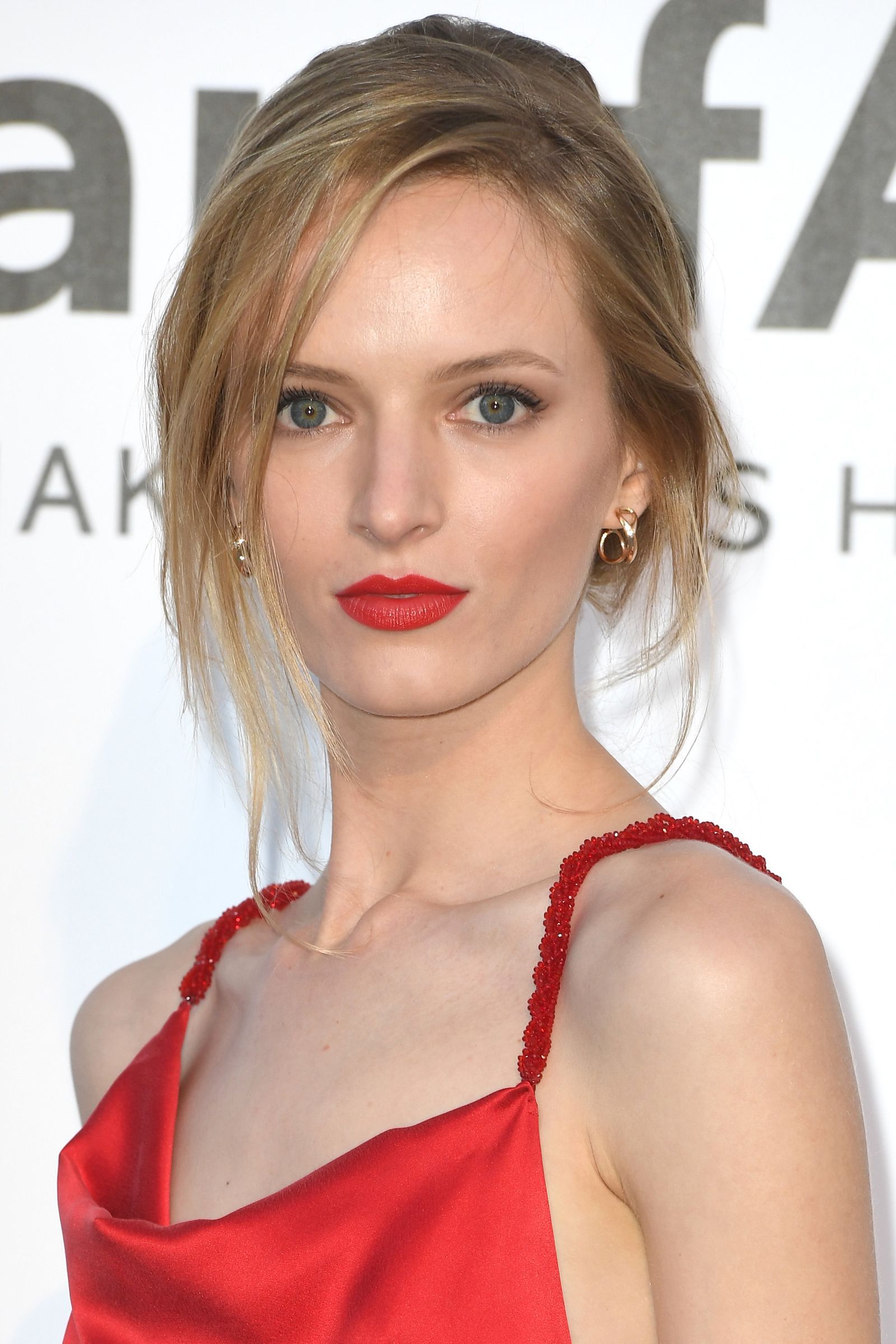 12 of the Best Dark Blonde Hair Colors photo 12 of the Best Dark Blonde Hair Colors pics