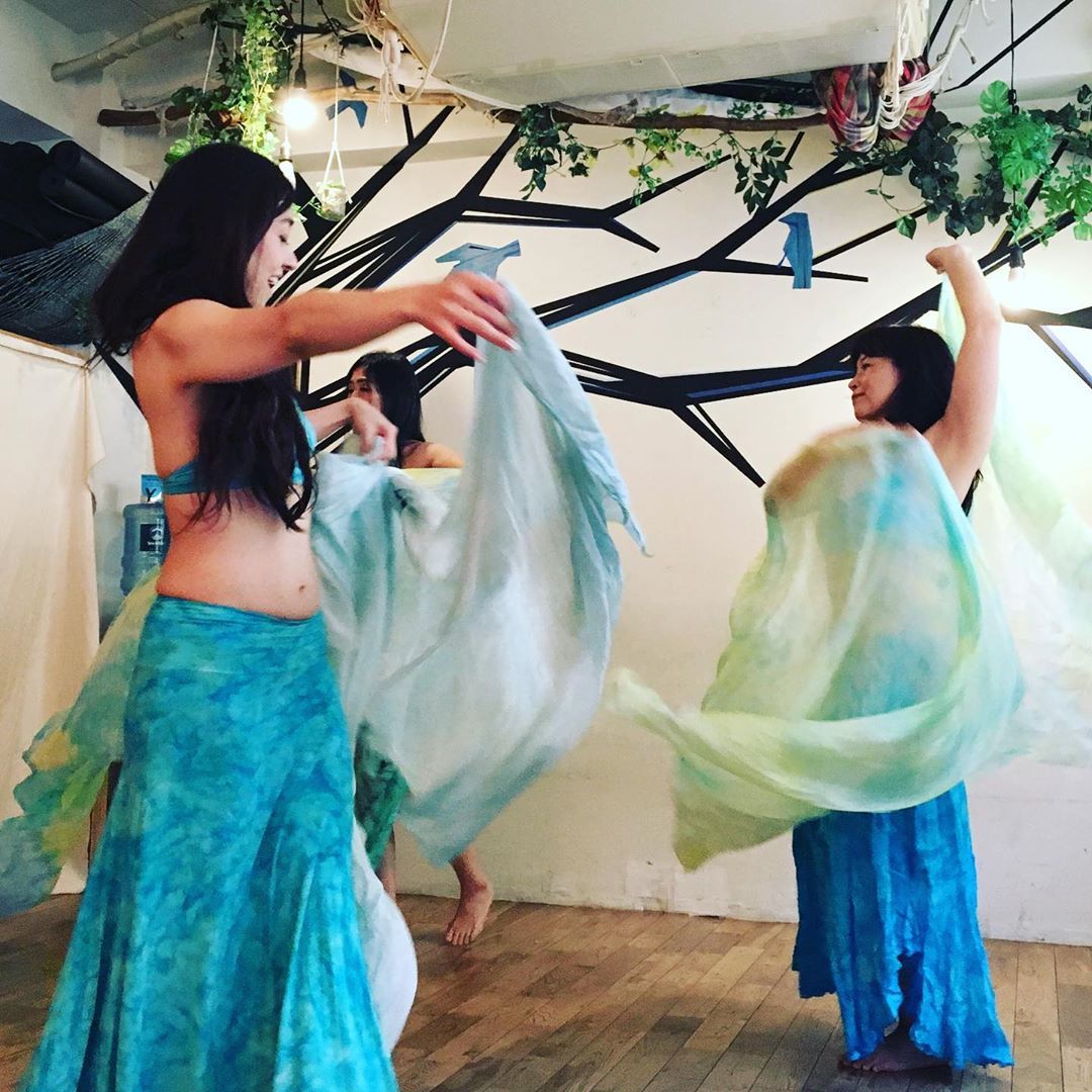 Dancing With Blue Birds In The Fresh Green Season Green Dance Earth Goddess 女神spiral 女神ダンス Wind Fresh Green Blue Bird Earth Goddess Dancing With Blue Birds In The Fresh Green Season Green Dance Earth Goddess 女神spiral 女神ダンス Wind Fresh Green Blue Bird Earth Goddess