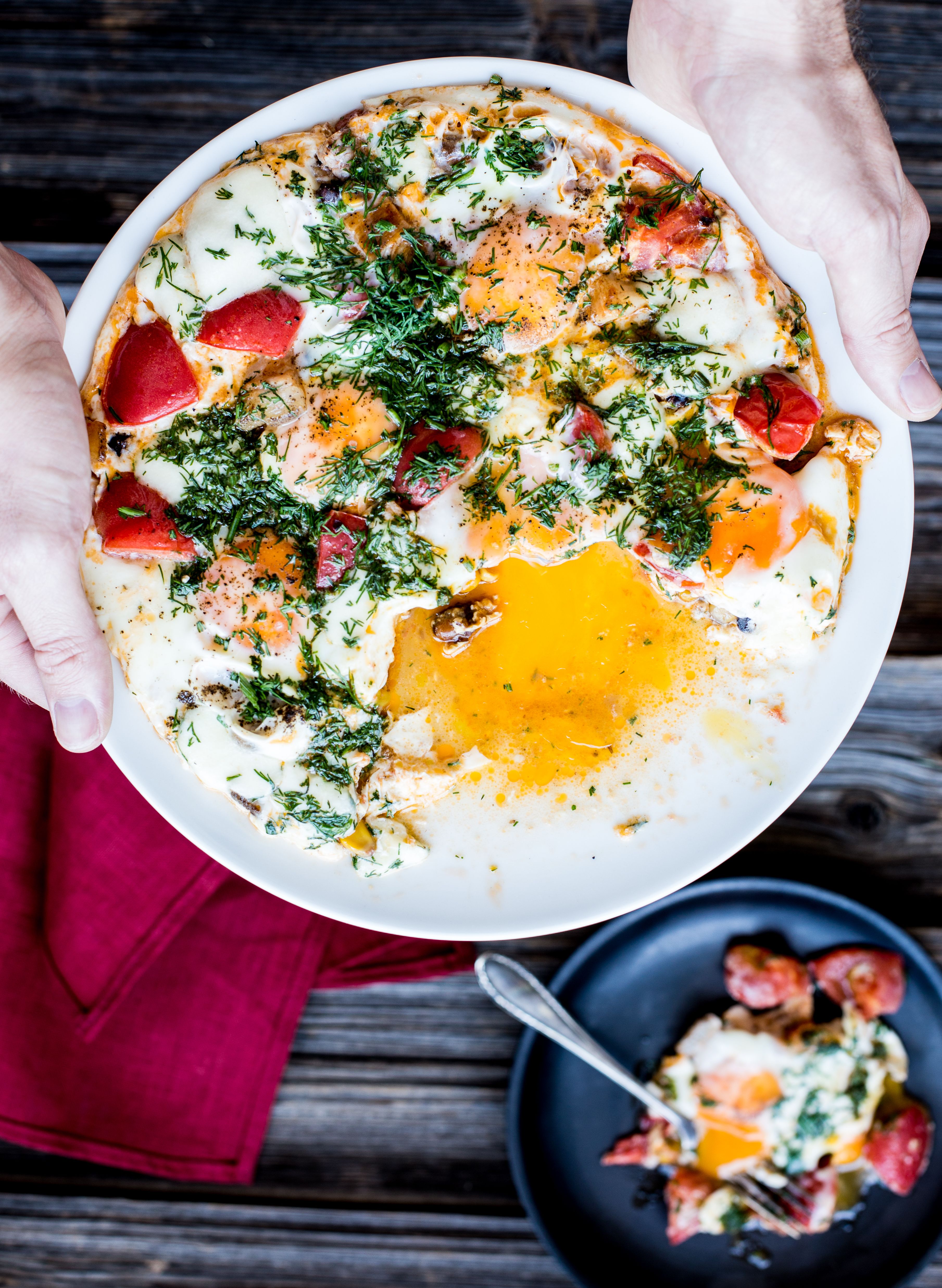 The easiest, fastest, healthiest and tastiest baked eggs. These baked