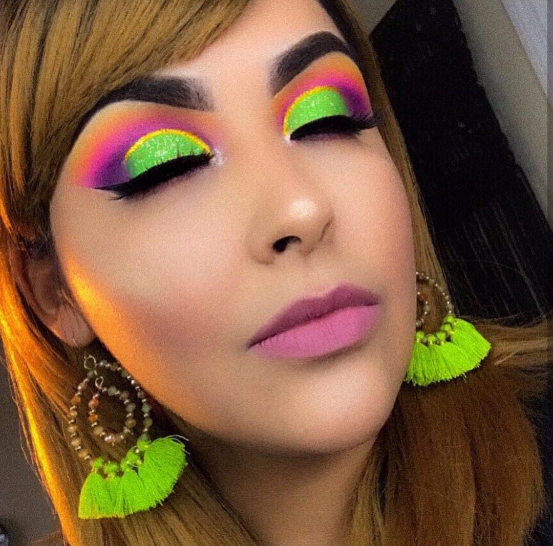 DISCOUNT CODE: TERRY1 Who wouldn’t want this beautiful neon summer edition eye shadow pallet! Look at the stunning look our CEO of the company did with this stuff! 🥰 Bundle the kit and get 6 different colors plus a FREE tube of our Fluid FX that turns lose pigments into a liquid metallic finish. Click our website to access our company page! Use our discount code to receive 10% off your order! ✨ #eyeshadow #makeuplooks #stylcosmetics #eyeshadowpalette #eyemakeup #eyeshadowlooks 80s Eye Makeup, 1980s Makeup, Rainbow Eye Makeup, Neon Makeup, Makeup Eye Looks, Colorful Eye Makeup, Creative Makeup Looks, Neon Eyeshadow, Pigment Eyeshadow