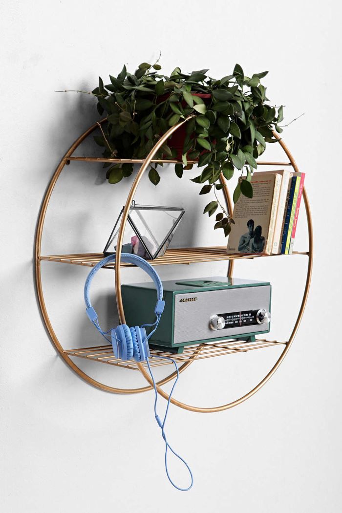 Circular shelf from Urban Outfitters Geo Terrariums, Crystals and Wall Hangings: Modern Boho Style Diy Interior, Interior And Exterior, House Interior, Interior Design, Interior Inspiration, Room Inspiration, Home Design Decor, House Design, Circle Shelf