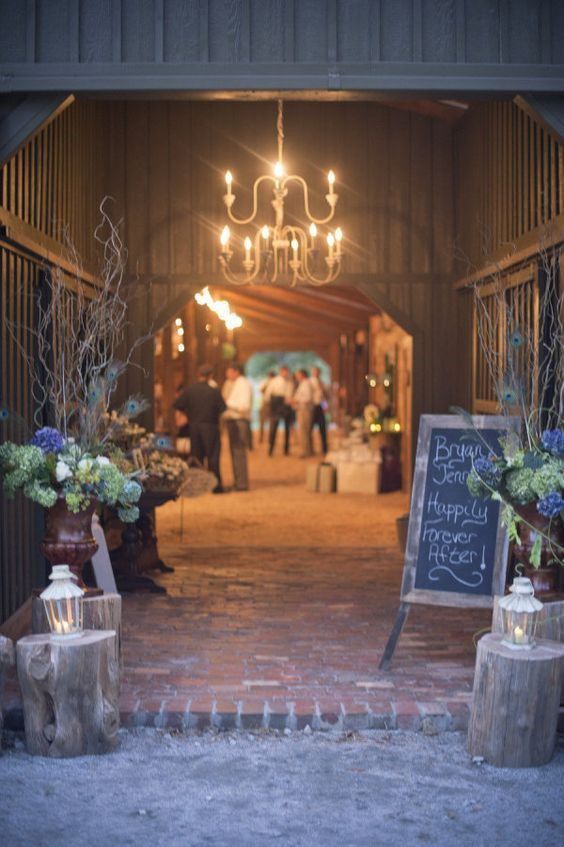 23 Rustic and Vintage Wedding Entrance Decorations | Barn wedding