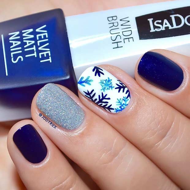 49 Easy Winter And Christmas Nail Ideas Nails Pinterest Navy Blue Snowflake Winter Nail Design