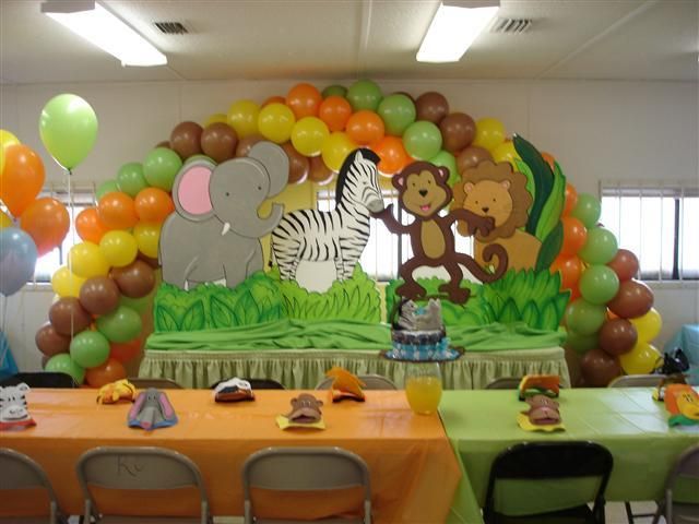 It S A Wild Time With A Boys Safari Baby Shower B Lovely Events Safari Baby Shower Decorations Baby Shower Safari Theme Jungle Baby Shower Decorations