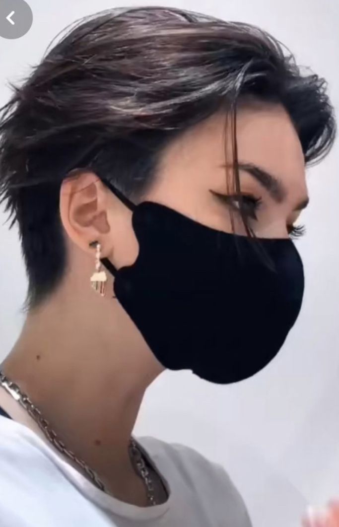 Ftm Haircuts, Undercut Hairstyles Women, Tomboy Hairstyles, Short Hair Undercut, Womens Haircuts, Cool Hairstyles, Asian Undercut, Tomboy Haircut, Short Hair Tomboy