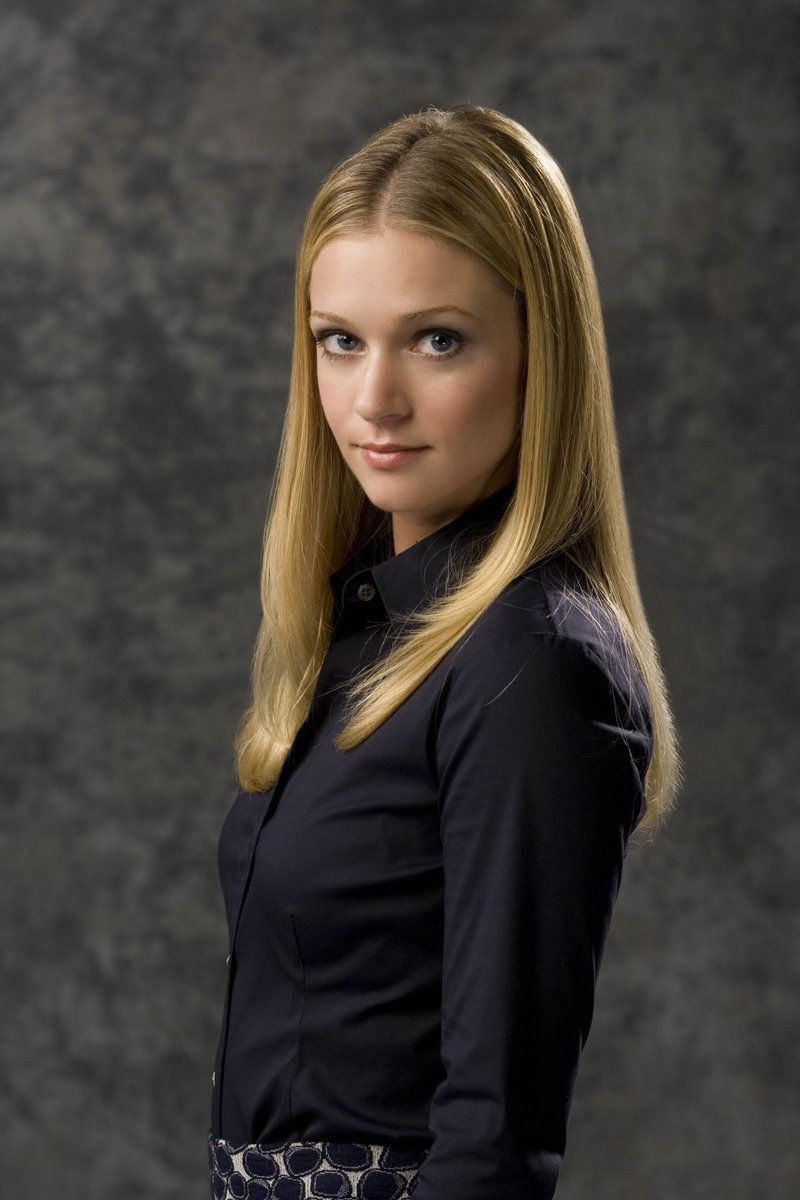 Aj Cook Blonde Hair Cuts - wide 6