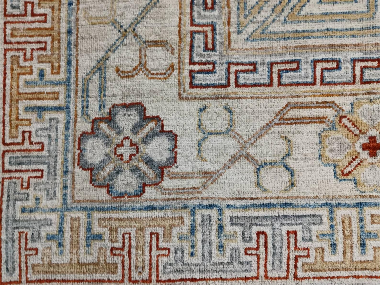 khotan samarkand rug 7 x 9 ft 280 x 220 cm chinese silk road turkoman area carpet hand knotted beige blue red samarkand rug khotan rugs