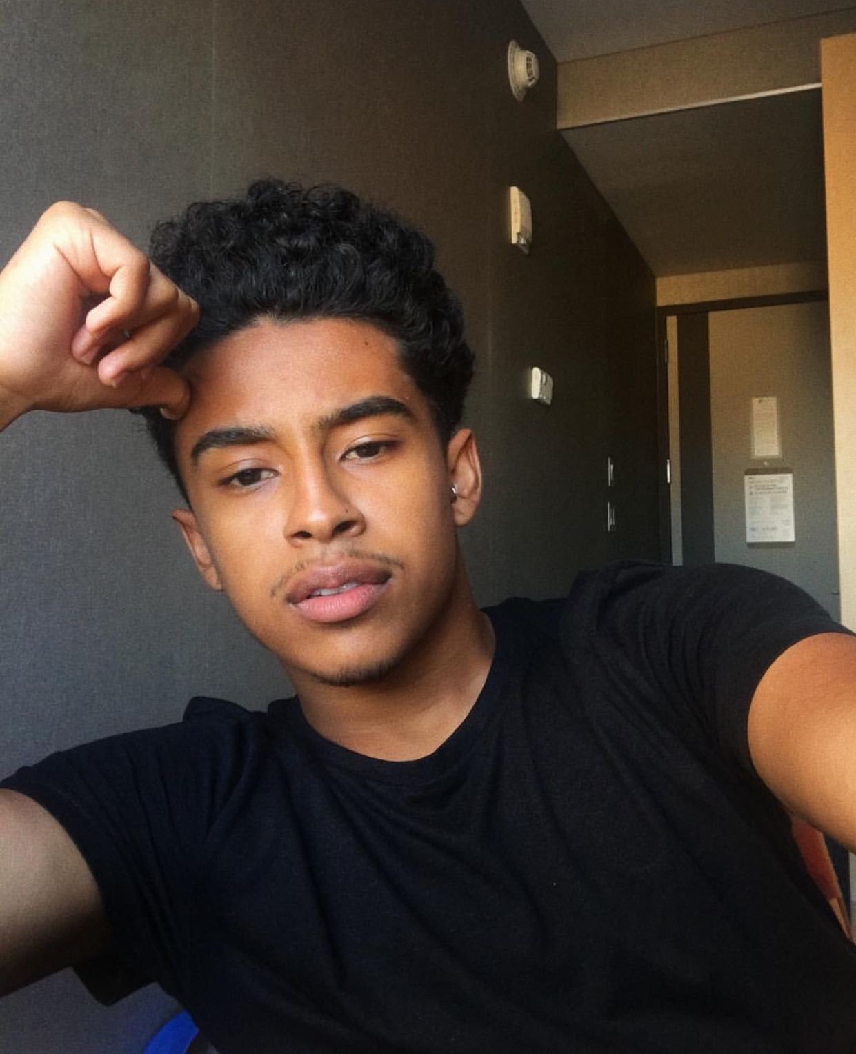 Exclusive Video Behind-The-Scenes at Mindless Behavior s Album Photo Shoot