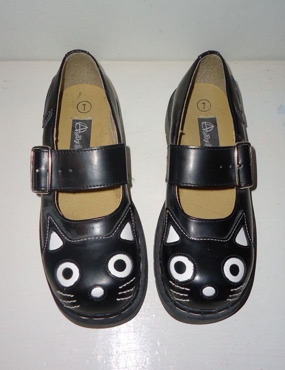 kitty mary janes