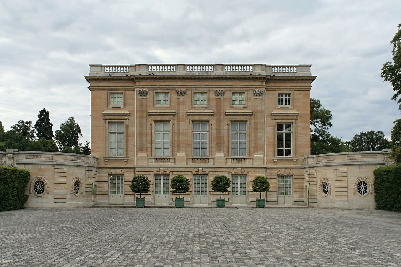 Petit_Trianon,_façade_sud | Classic building, French architecture