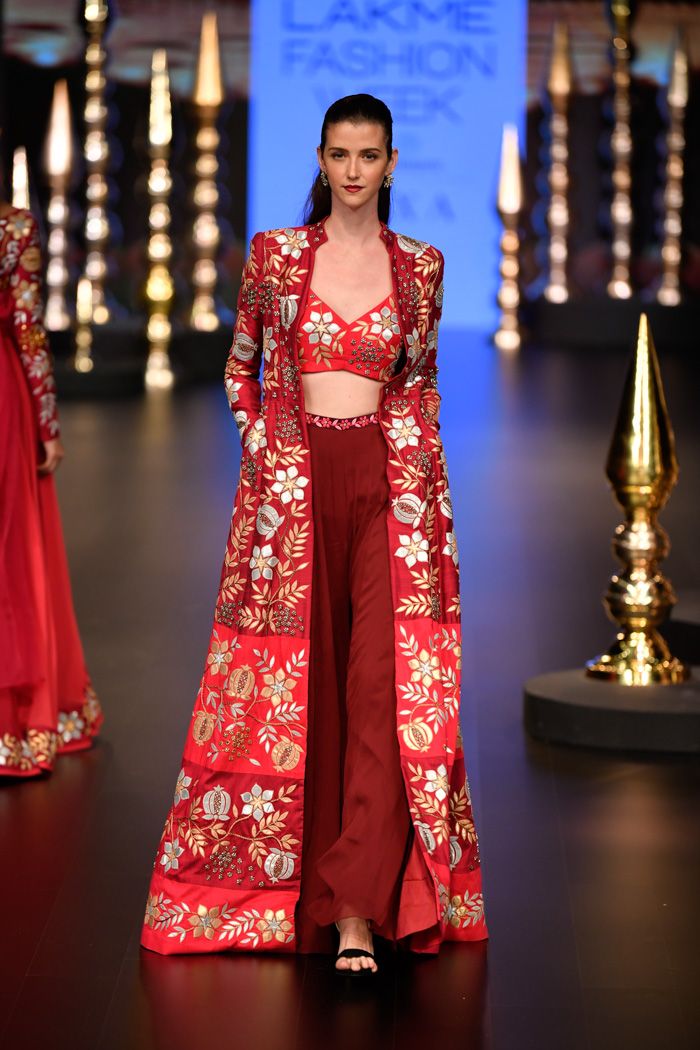 LFWWF18D3S7NachiketBarveRunway087 | Indian designer outfits, Indian