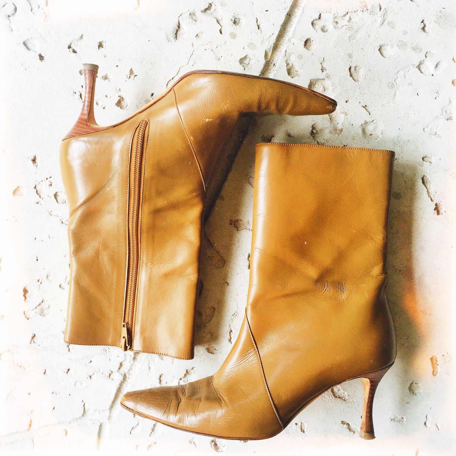 manolo blahnik flat boots