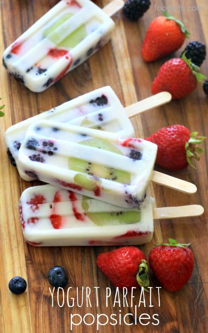 Popsicles for Breakfast! How to Make Yogurt Parfait Popsicles - Foodlets