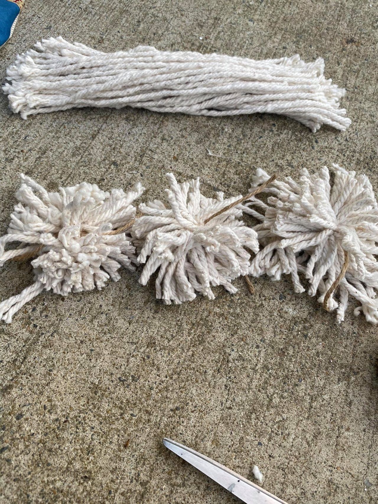 DIY Mop Head Santa - The Shabby Tree