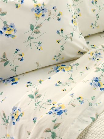 cotton percale sheet set includes a flat sheet fitted sheet and printed percale sheets