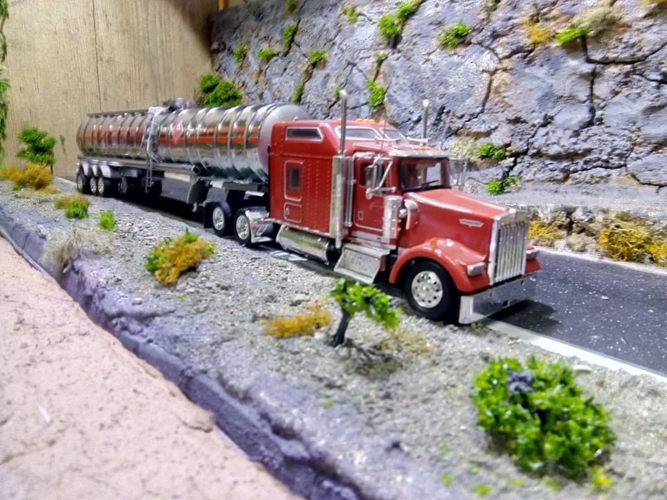 plastic model builder plastic model builder