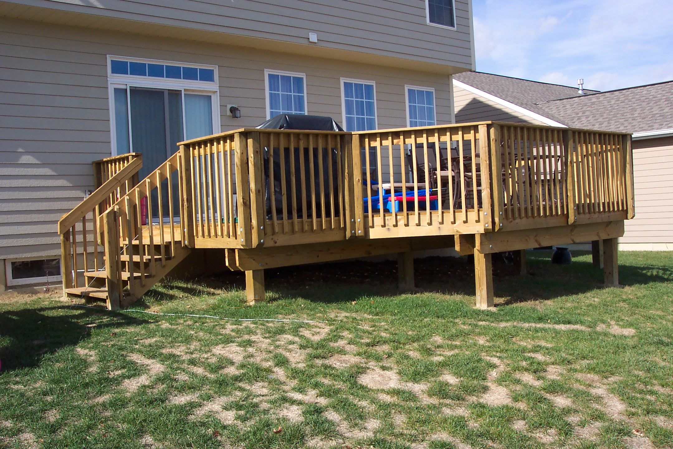 15 Clever Initiatives of How to Craft Simple Backyard Deck ... 15 Clever Initiatives of How to Craft Simple Backyard Deck ... on Simple Back Deck Ideas id=82625