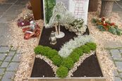 Grabgestaltung Blumen & Floristik - Flowerpower Rosenheim #friedhofsdekorationenallerheiligen