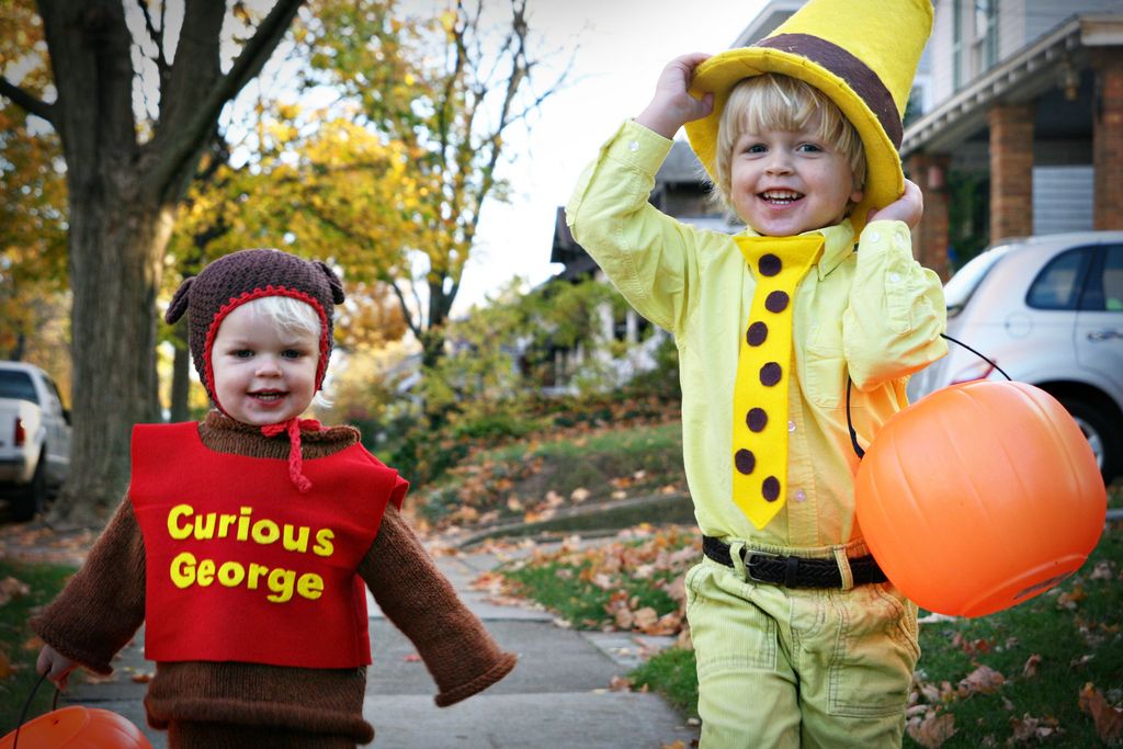 curious george halloween book